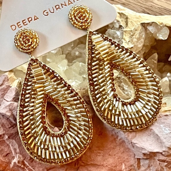 NWT Deepa Gurnani Beaded Gold Crystal Hoop Chandeliers - Picture 6 of 15